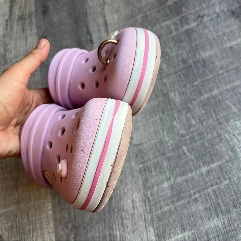 CROCS goods used